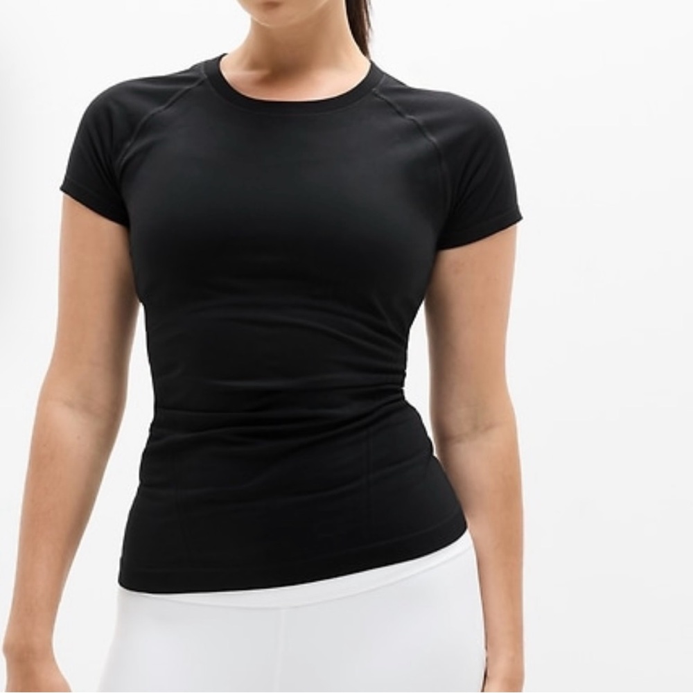NWT! Athleta Momentum Seamless Tee